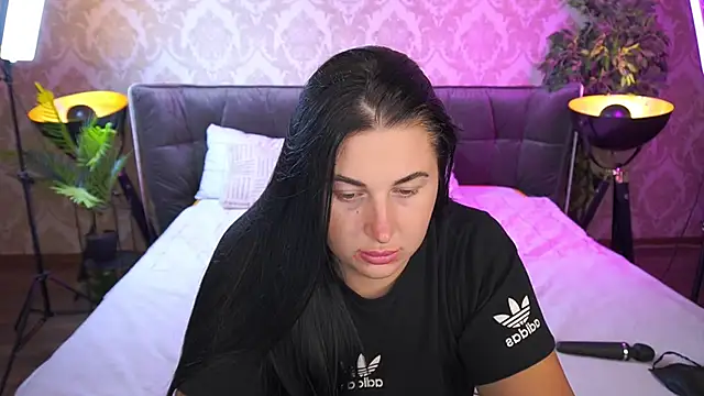 Snapshot of ArianaDarkk chatting on September 8, 2025, 5:34 pm ArianaDarkk online show from September 8, 2025, 5:34 pm