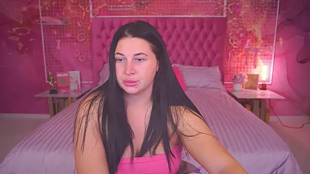 Snapshot of ArianaDarkk chatting on October 3, 2025, 7:55 pm ArianaDarkk online show from October 3, 2025, 7:55 pm