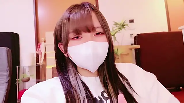 senachinnn online show from October 25, 2025, 7:16 am