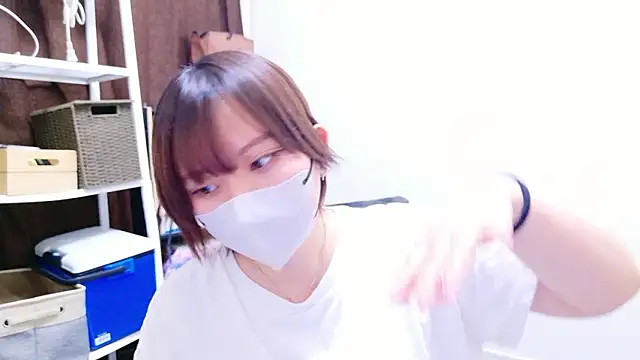 senachinnn online show from December 18, 2025, 6:08 am