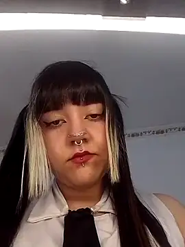 Snapshot of Charlotte_Myers chatting on June 5, 2026, 8:14 pm Charlotte Myers online show from June 5, 2026, 8:14 pm