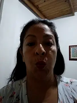 Snapshot of Catalina_JH chatting on February 16, 2025, 5:15 am Catalina JH online show from February 16, 2025, 5:15 am
