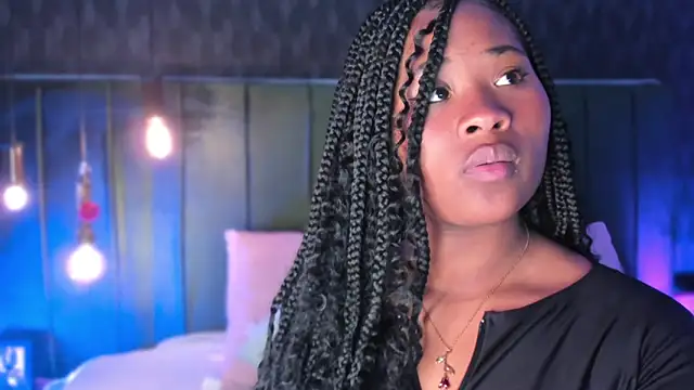 Anneth  M online show from December 7, 2024, 6:04 pm