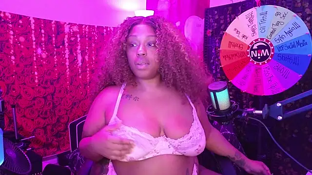 Snapshot of cheriserozequeen chatting on June 23, 2026, 1:31 pm cheriserozequeen online show from June 23, 2026, 1:31 pm