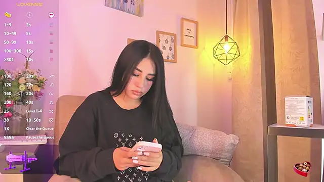 Snapshot of Chanttall_ chatting on February 20, 2025, 5:12 am Chanttall online show from February 20, 2025, 5:12 am