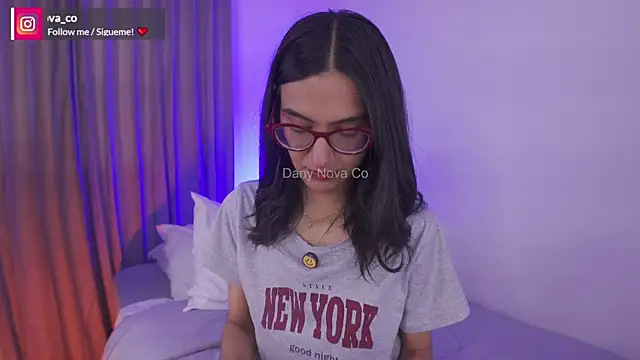 Snapshot of DanyNova_Co chatting on January 18, 2025, 9:02 pm DanyNova Co online show from January 18, 2025, 9:02 pm