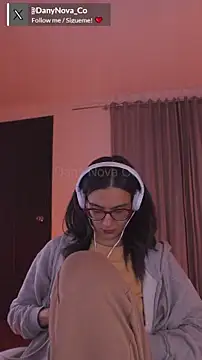 Snapshot of DanyNova_Co chatting on February 17, 2025, 10:14 pm DanyNova Co online show from February 17, 2025, 10:14 pm