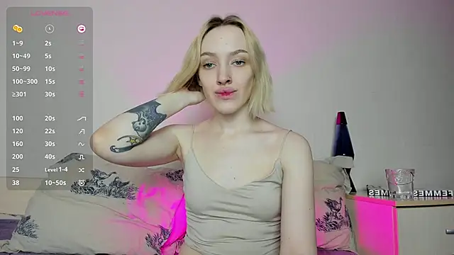 Snapshot of cheryl_mason chatting on December 17, 2024, 12:12 am cheryl mason online show from December 17, 2024, 12:12 am