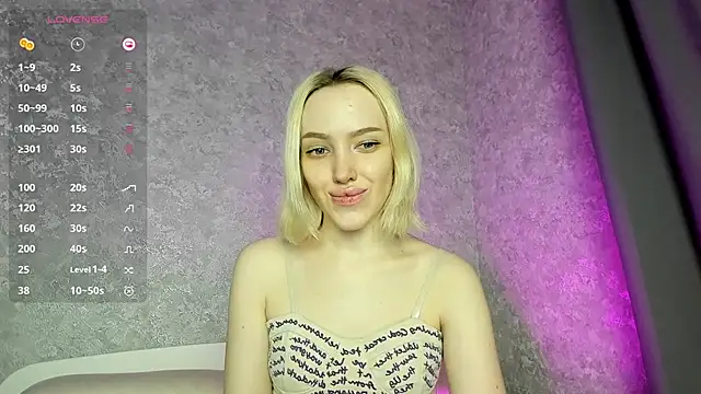 Snapshot of cheryl_mason chatting on March 9, 2025, 9:14 pm cheryl mason online show from March 9, 2025, 9:14 pm