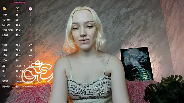 Snapshot of cheryl_mason chatting on February 13, 2026, 12:28 am cheryl mason online show from February 13, 2026, 12:28 am