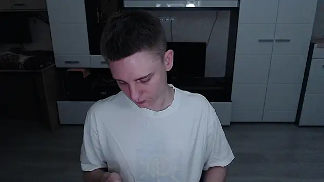 Snapshot of angryzan chatting on October 17, 2025, 4:15 am angryzan online show from October 17, 2025, 4:15 am