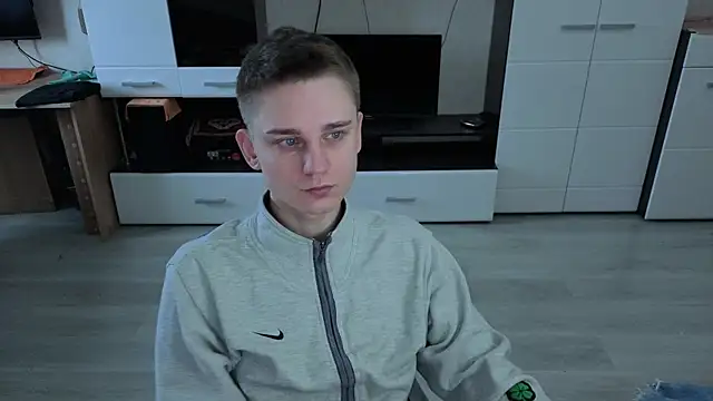 Snapshot of angryzan chatting on November 10, 2025, 7:18 am angryzan online show from November 10, 2025, 7:18 am