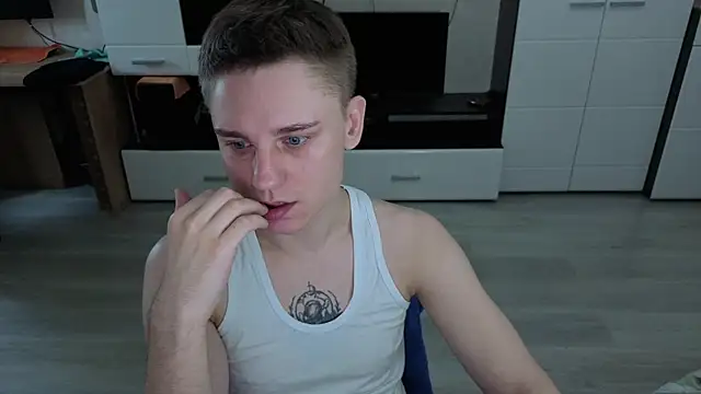 Snapshot of angryzan chatting on November 14, 2025, 7:07 am angryzan online show from November 14, 2025, 7:07 am