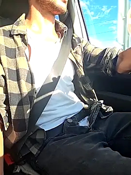 Snapshot of Zeefy chatting on September 28, 2025, 1:38 pm Zeefy online show from September 28, 2025, 1:38 pm