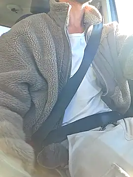 Snapshot of Zeefy chatting on September 30, 2025, 7:35 am Zeefy online show from September 30, 2025, 7:35 am