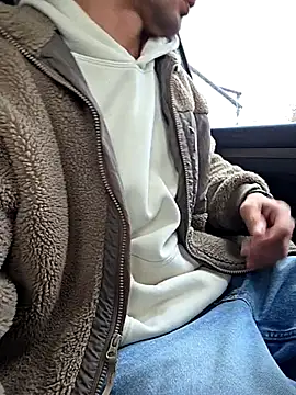 Snapshot of Zeefy chatting on October 15, 2025, 8:47 am Zeefy online show from October 15, 2025, 8:47 am