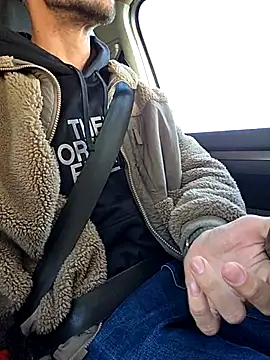 Snapshot of Zeefy chatting on October 20, 2025, 6:58 am Zeefy online show from October 20, 2025, 6:58 am