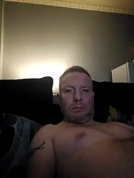 walker1979 online show from October 18, 2025, 12:13 am