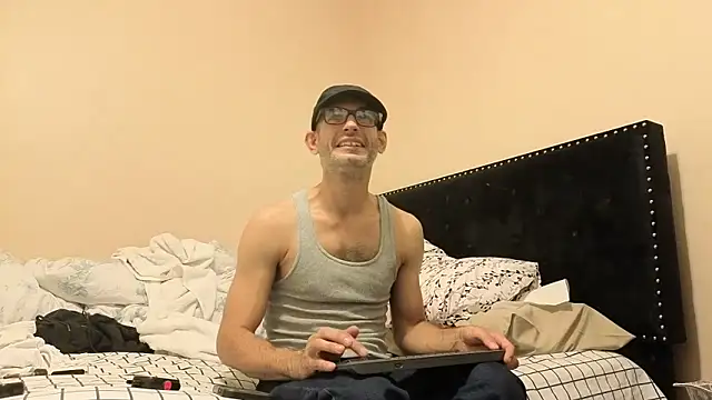 hailzeffn online show from October 6, 2025, 5:38 am