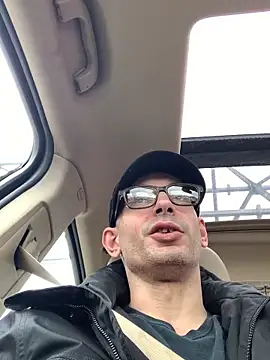 hailzeffn online show from March 21, 2026, 6:55 pm