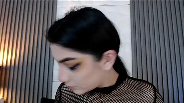 Snapshot of sophy_rock chatting on October 1, 2025, 3:07 pm sophy rock online show from October 1, 2025, 3:07 pm