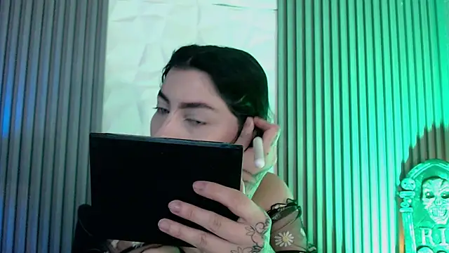 Snapshot of sophy_rock chatting on October 27, 2025, 3:16 pm sophy rock online show from October 27, 2025, 3:16 pm