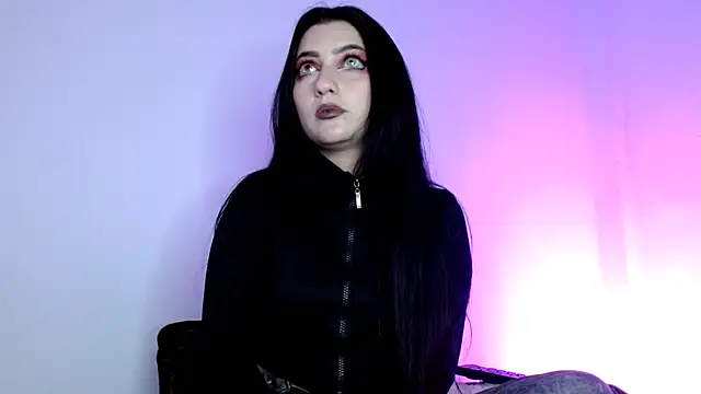 sophy rock online show from December 13, 2025, 8:58 pm