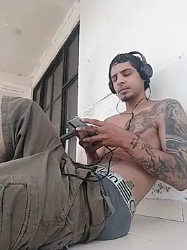 Tattohott online show from March 19, 2025, 4:24 pm