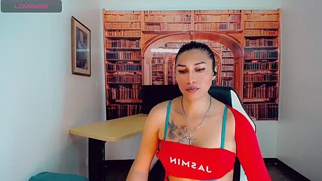 khiara moretti online show from December 19, 2024, 1:39 am