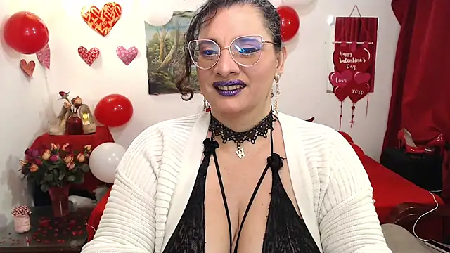 Aleja Gonzales online show from February 12, 2025, 5:58 am