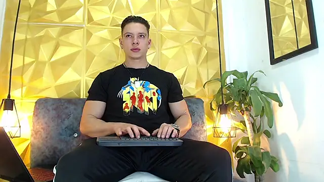 Snapshot of Baxter_Dex chatting on December 13, 2024, 3:49 am Baxter Dex online show from December 13, 2024, 3:49 am