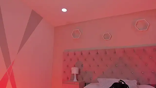 Agathaargent  online show from December 22, 2025, 7:49 am