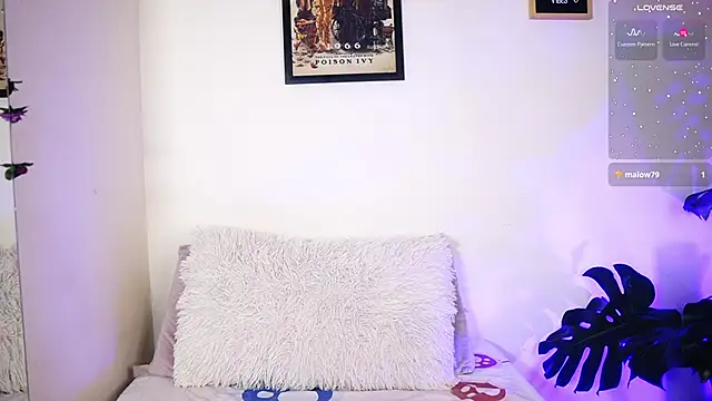 YourMandy online show from March 12, 2025, 10:39 pm