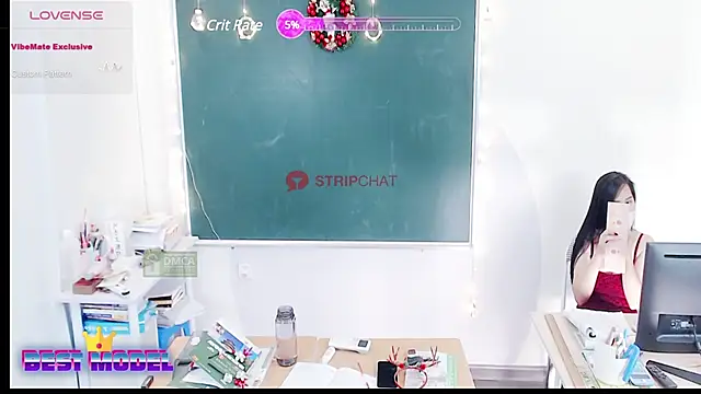 Snapshot of _Math_ chatting on December 24, 2024, 3:27 am Math online show from December 24, 2024, 3:27 am