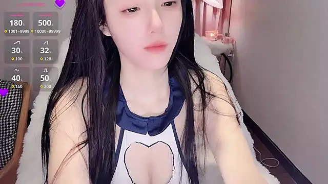 Snapshot of Duomiz chatting on October 18, 2025, 11:33 am Duomiz online show from October 18, 2025, 11:33 am