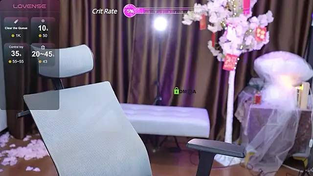tina0604 online show from February 17, 2025, 12:16 pm
