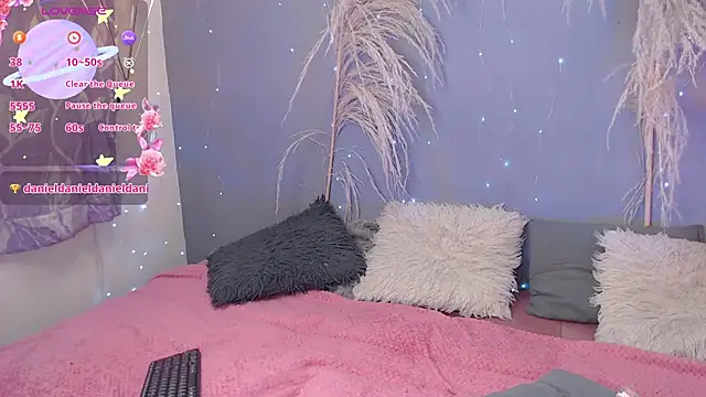 sussiee garden online show from January 15, 2025, 1:52 pm