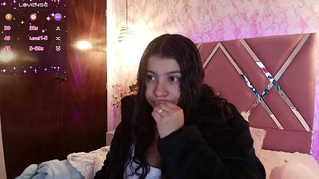 Snapshot of Miaa_Smiith1 chatting on February 20, 2025, 12:15 pm Miaa Smiith1 online show from February 20, 2025, 12:15 pm