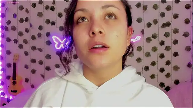 Megan Rodrigo online show from January 5, 2025, 10:29 pm