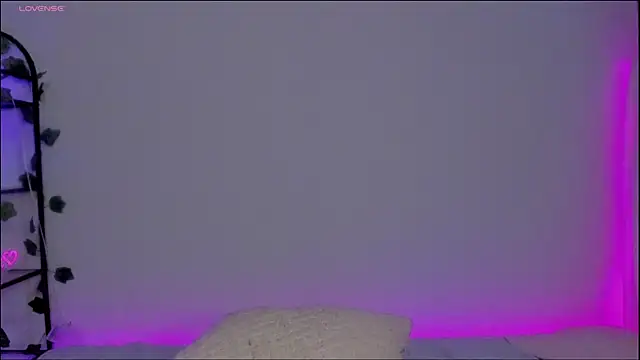 Megan Rodrigo online show from January 13, 2025, 10:13 pm