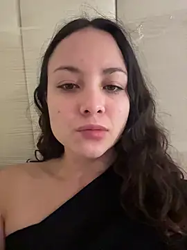 Megan Rodrigo online show from February 21, 2026, 11:44 am