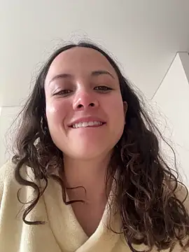 Megan Rodrigo online show from May 11, 2026, 4:15 pm