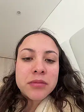 Megan Rodrigo online show from June 1, 2026, 1:02 pm