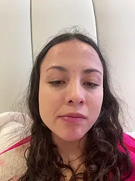 Megan Rodrigo online show from June 3, 2026, 2:33 pm