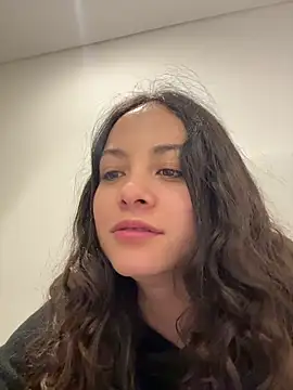 Megan Rodrigo online show from June 13, 2026, 4:32 am