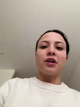 Megan Rodrigo online show from June 23, 2026, 2:37 pm