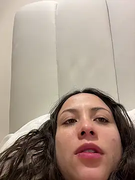 Megan Rodrigo online show from June 27, 2026, 5:45 am