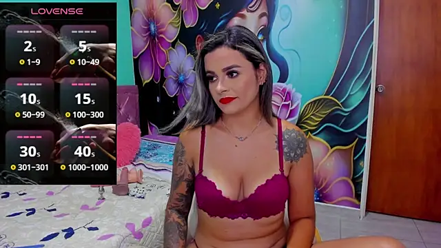 mia bigtits17 online show from March 19, 2025, 8:32 pm