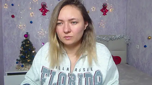 SallyVerda online show from December 28, 2024, 4:30 am