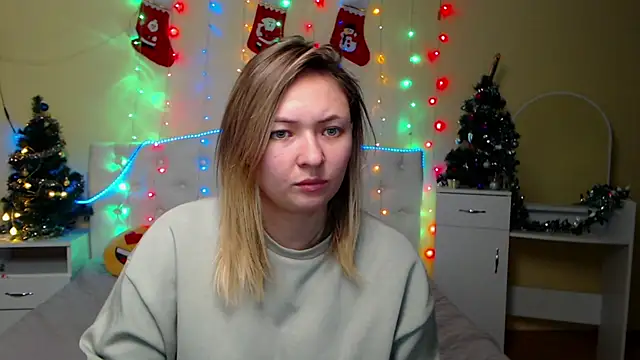 SallyVerda online show from December 30, 2024, 7:32 pm